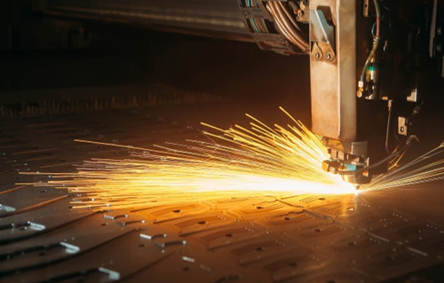 What are the functional features of laser cutting machine?